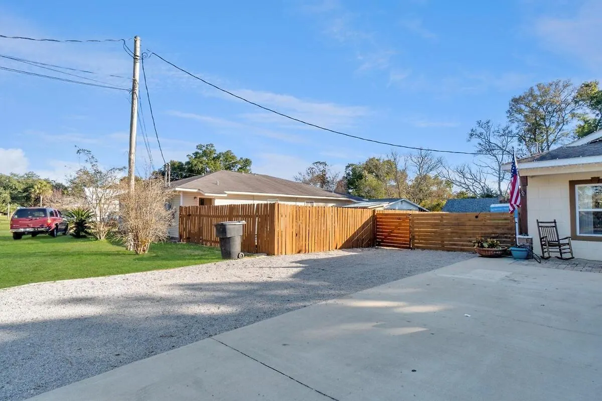 Villa By The Bayou Pensacola